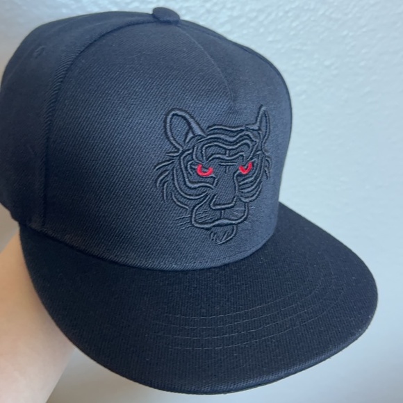 New Adjustable Embroidered Baseball Cap - Picture 1 of 3